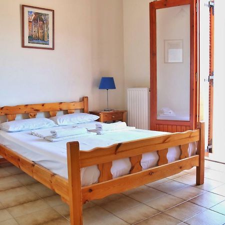 Seaview - Selfcatering Apartment - Helen No 2 Ксиропигадо Экстерьер фото