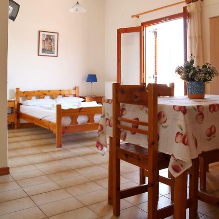 Seaview - Selfcatering Apartment - Helen No 2 Ксиропигадо Экстерьер фото