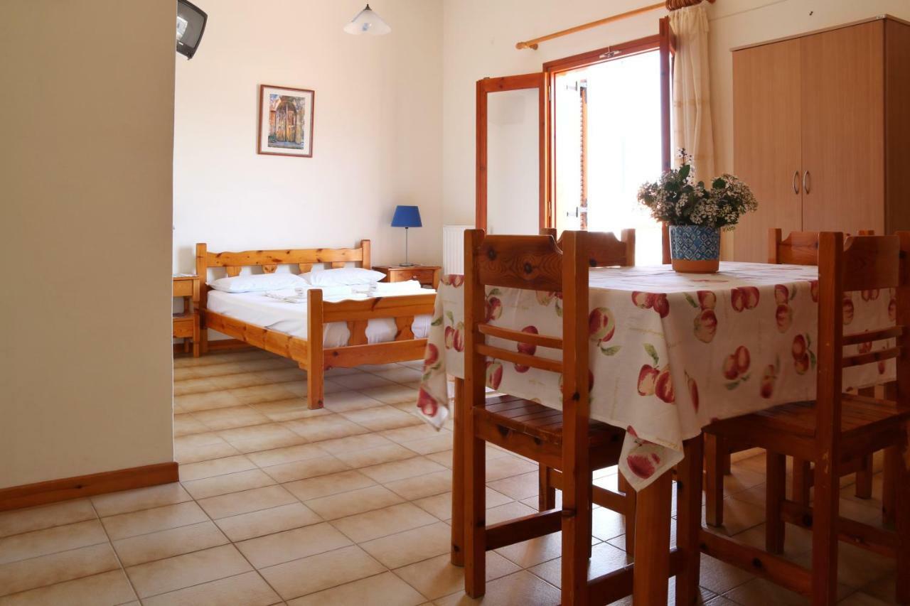 Seaview - Selfcatering Apartment - Helen No 2 Ксиропигадо Экстерьер фото