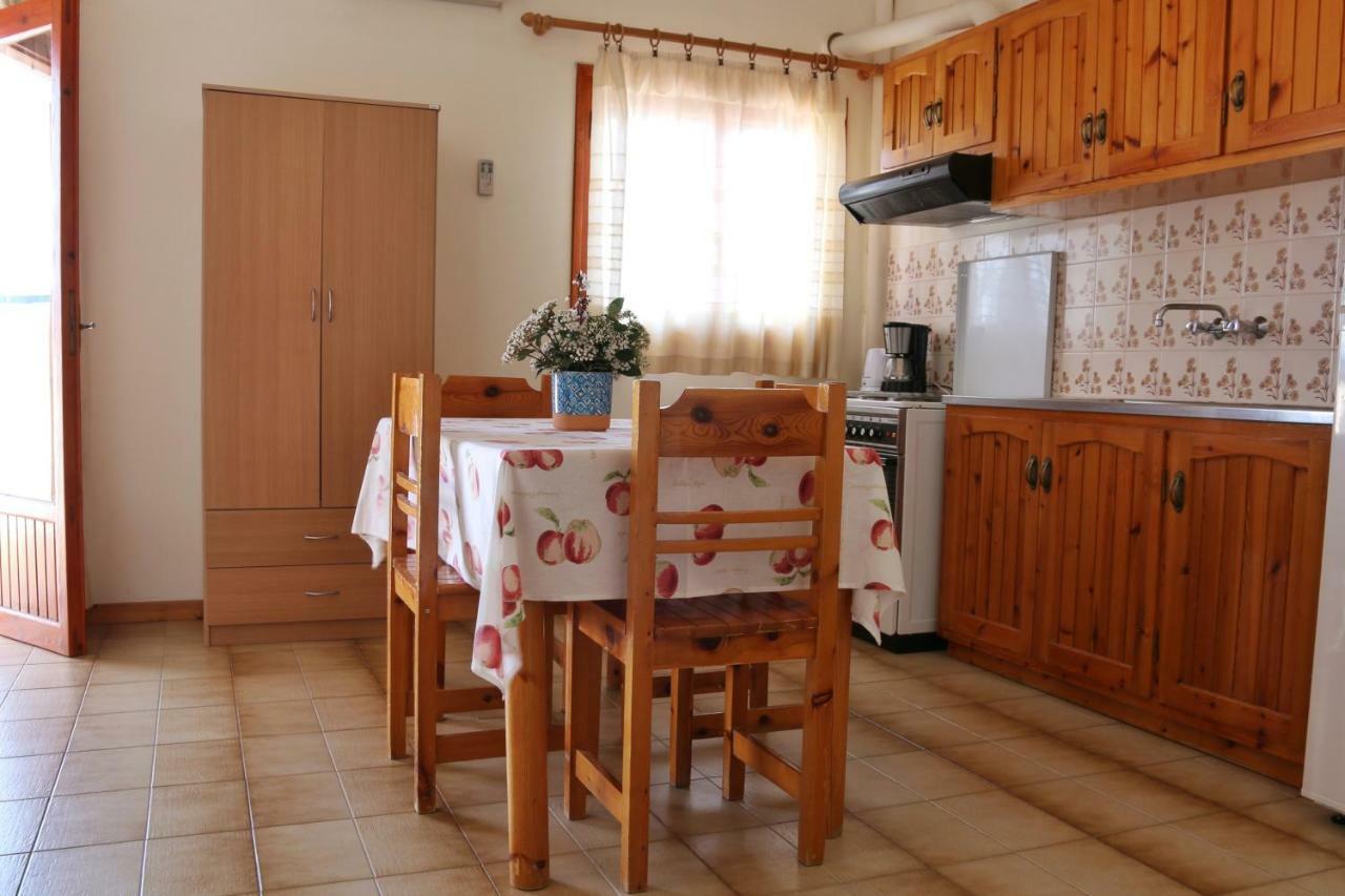 Seaview - Selfcatering Apartment - Helen No 2 Ксиропигадо Экстерьер фото
