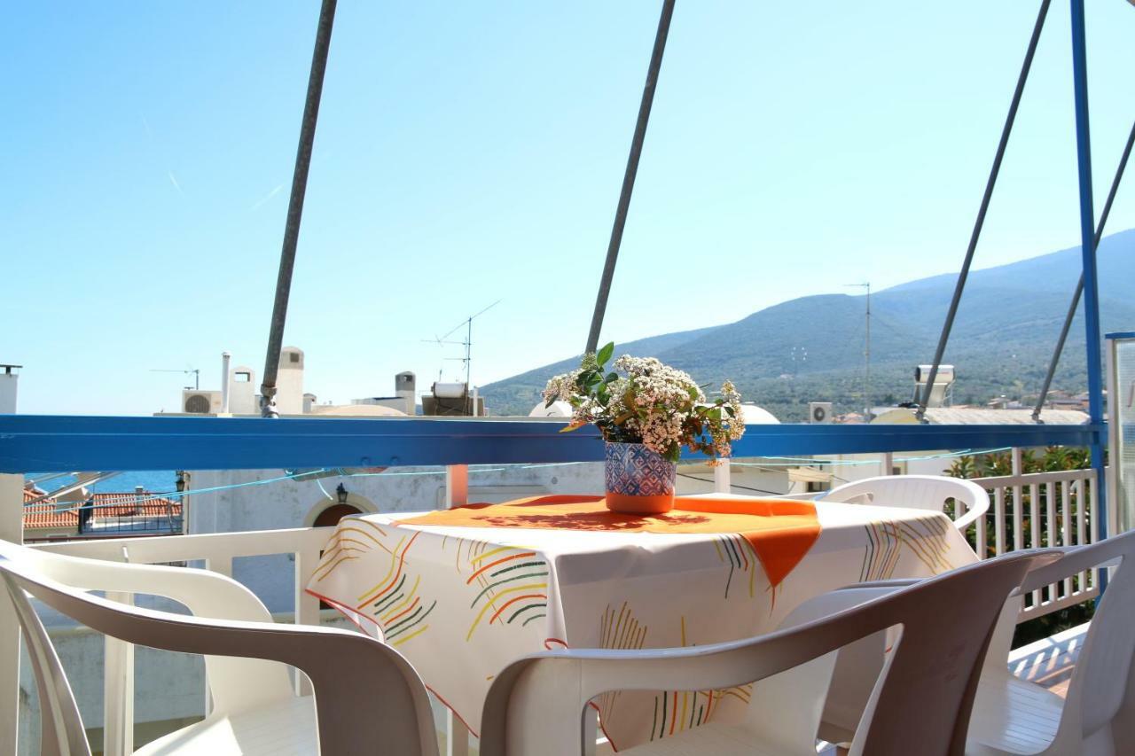 Seaview - Selfcatering Apartment - Helen No 2 Ксиропигадо Экстерьер фото